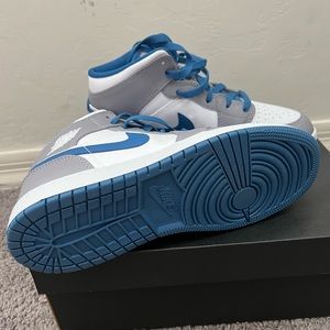 Air jordan 1 mid (gs)